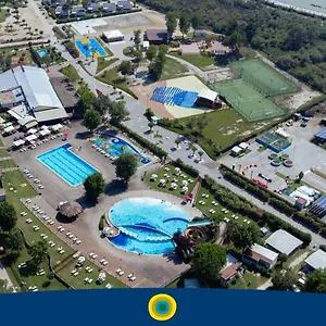 4* Üdülőpark Club Del Sole Spina Family Collection